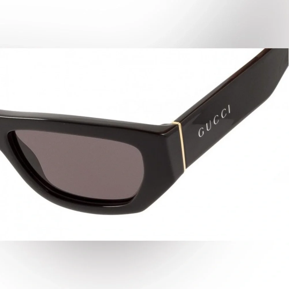New - GUCCI GG1134S 002 square sunglass comes shiny black frame with dar…